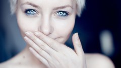 Woman blondes blue eyes