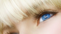 Woman blondes blue eyes