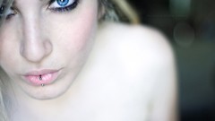 Woman blondes blue eyes