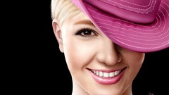 Woman blondes brown eyes