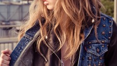 Woman blondes brunettes models