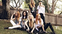 Woman blondes brunettes models