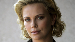 Woman blondes charlize theron