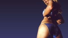 Woman blondes Elenoire Casalegno