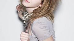 Woman blondes emma watson