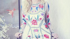 Woman blondes erin heatherton