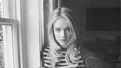 Woman blondes Florrie