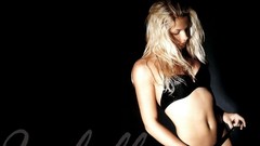 Woman blondes Isabelle Filling