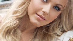 Woman blondes julianne hough