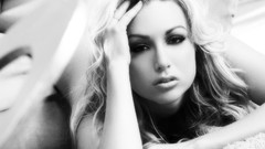 Woman blondes Kayden Kross