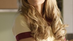 Woman blondes Laura Vandervoort