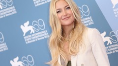 Woman blondes long hair kate hudson