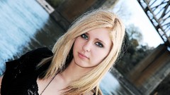 Woman blondes models