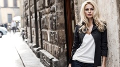 Woman blondes models