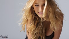 Woman blondes models blake lively