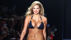 Woman blondes models bra kate upton
