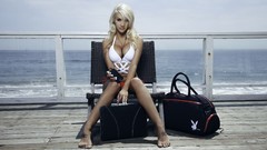 Woman blondes models cleavage Taylor Seinturier