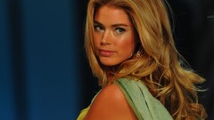 Woman blondes models doutzen kroes
