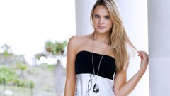 Woman blondes models elisandra tomacheski