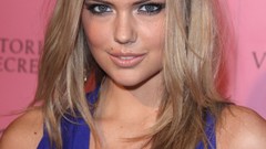 Woman blondes models kate upton