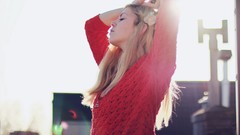 Woman blondes models sweaters