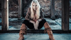 Woman blondes piercings