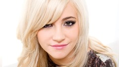 Woman blondes pixie lott