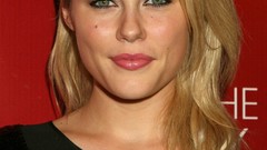 Woman blondes rachael taylor