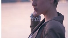 Woman blondes short hair