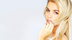 Woman blondes Simple Background Innis