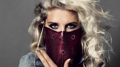 Woman blondes singers kesha sebert