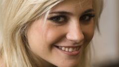 Woman blondes singers pixie lott