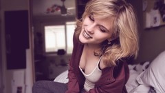 Woman blondes smiling