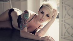 Woman blondes tattoos alysha nett