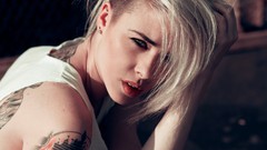 Woman blondes tattoos alysha nett
