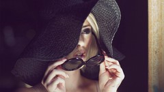 Woman blondes tattoos alysha nett