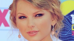 Woman blondes taylor swift