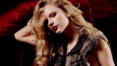 Woman blondes taylor swift