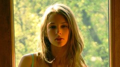 Woman blondes Vika AC