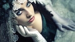 Woman blue eyes brunettes