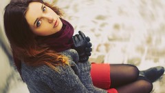 Woman blue eyes brunettes