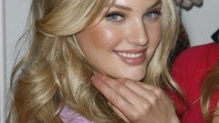 Woman blue eyes candice