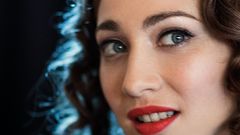 Woman blue eyes Regina