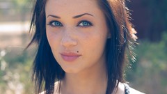 Woman blue eyes Sierra Love