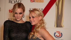 Woman board blondes twins Mirjam Weichselbraun Melanie Binder