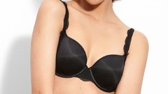 Woman bra models Fernanda