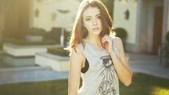 Woman brown eyes brunettes