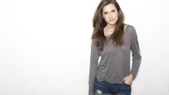 Woman brunettes allison williams denim shorts