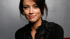 Woman brunettes amber heard