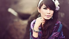 Woman brunettes bangs